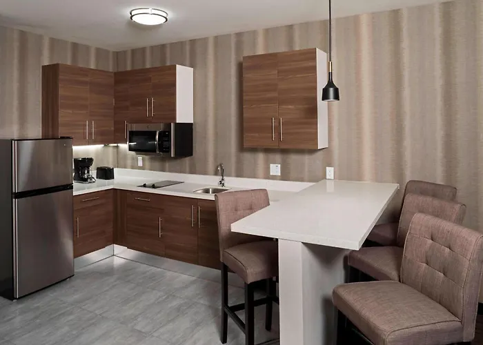 By Marriott Downtown 3*