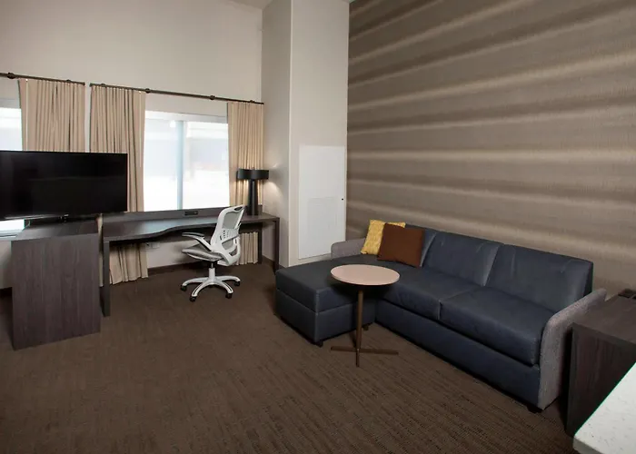 Hotel By Marriott Downtown Tulsa