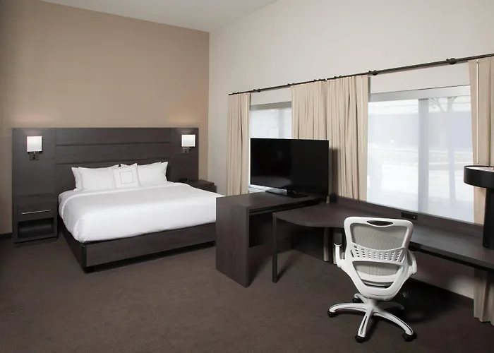 By Marriott Downtown Hotel Tulsa